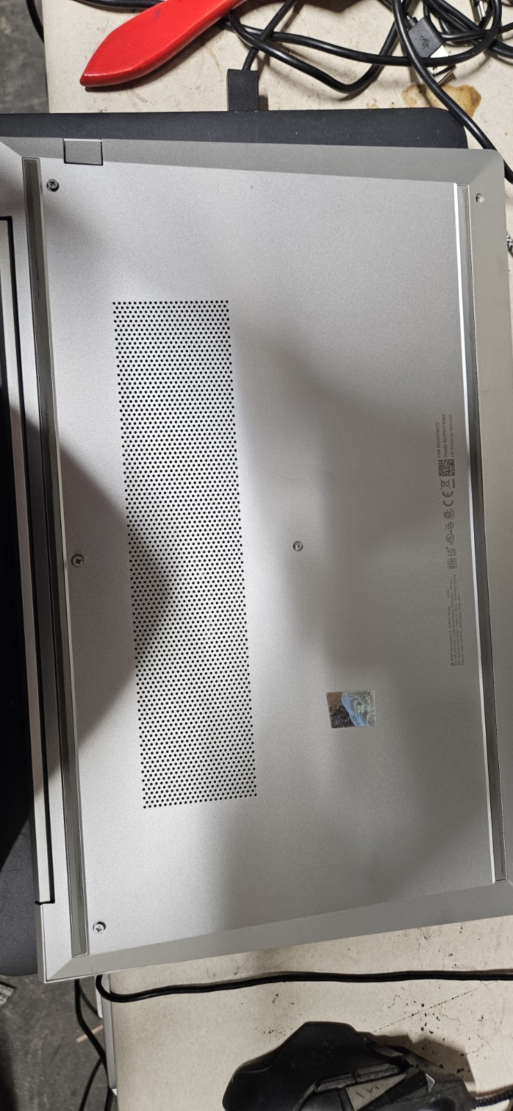 HP: ProBook: 450 G10: i7 13th Gen: 4GB RAM: FOR PARTS