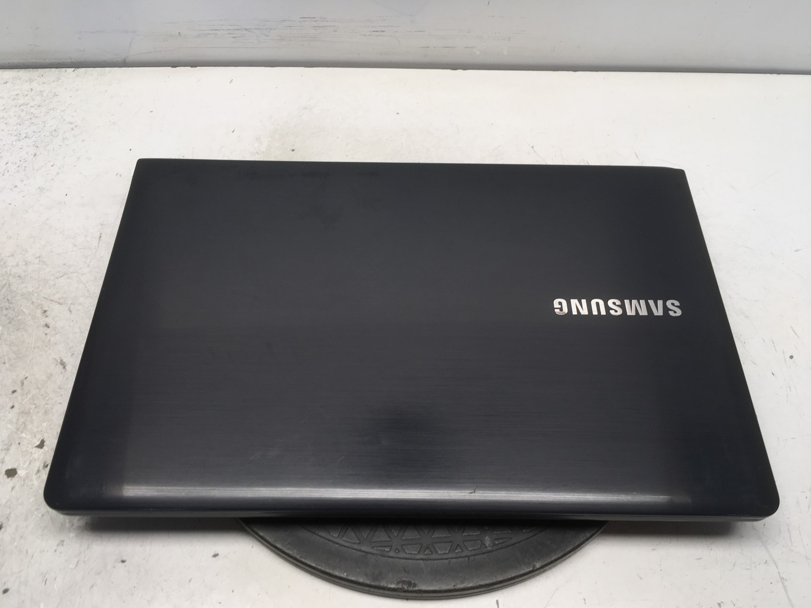 Samsung NP270E5J Intel i5 4th gen No RAM NO HDD No Batt