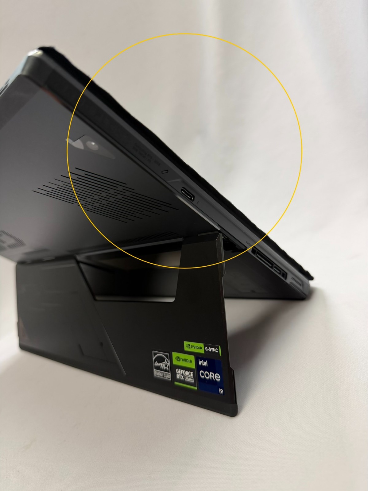 ASUS ROG Flow Z13 GZ301VU 13.4″QHD+ TouchSC i9-13900H 16GB 1TB SSD RTX4050 Win11