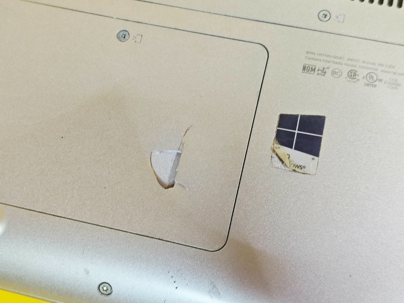 ⚡POWERS ON BUT CRACKED LCD⚡HP PROBOOK 440 G4 14″ WINDOWS INTEL CORE HD LAPTOP PC