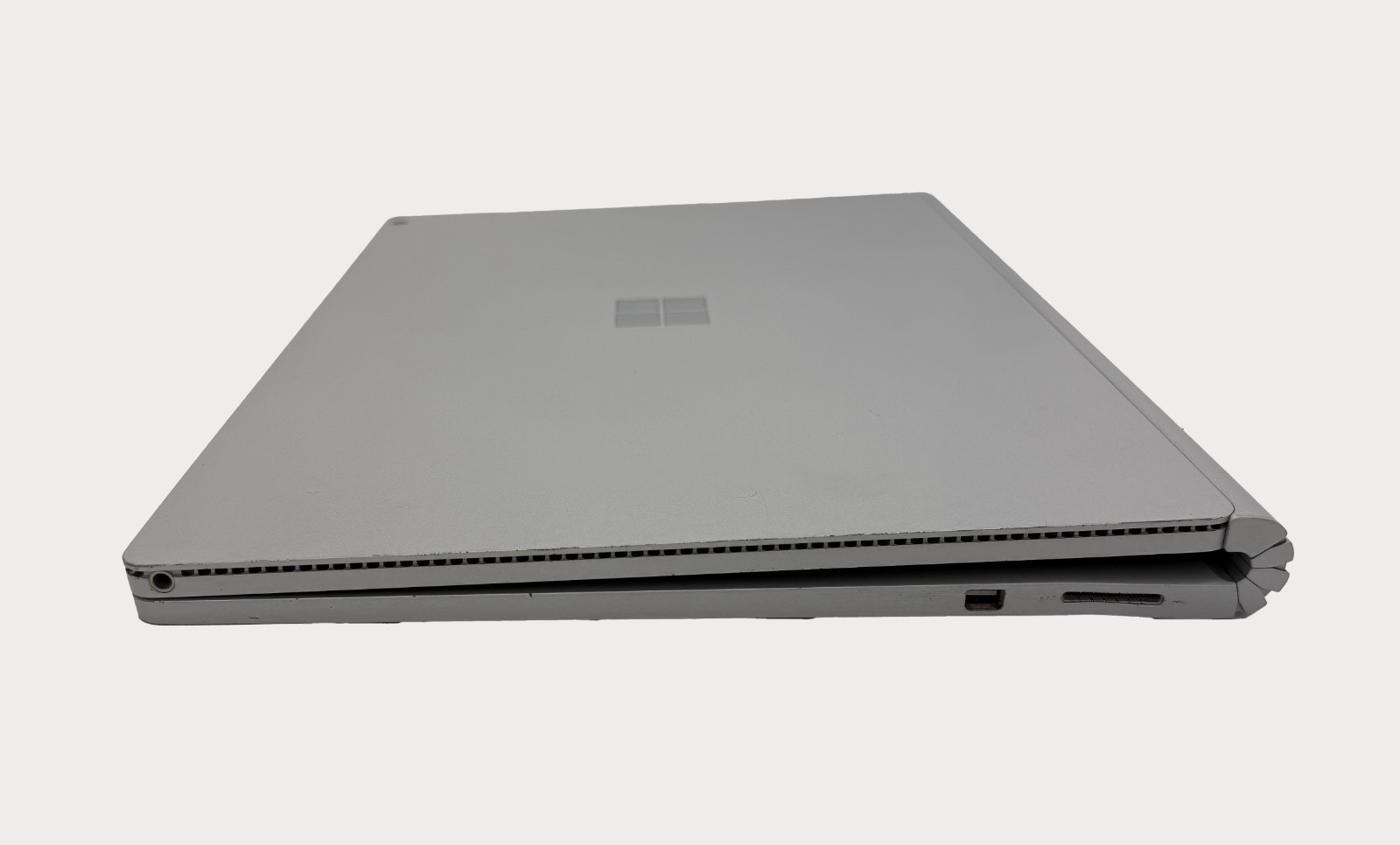 Microsoft Surface Book Intel core i5-6300u 2.4GHz 8GB RAM 128GB SSD Windows 11
