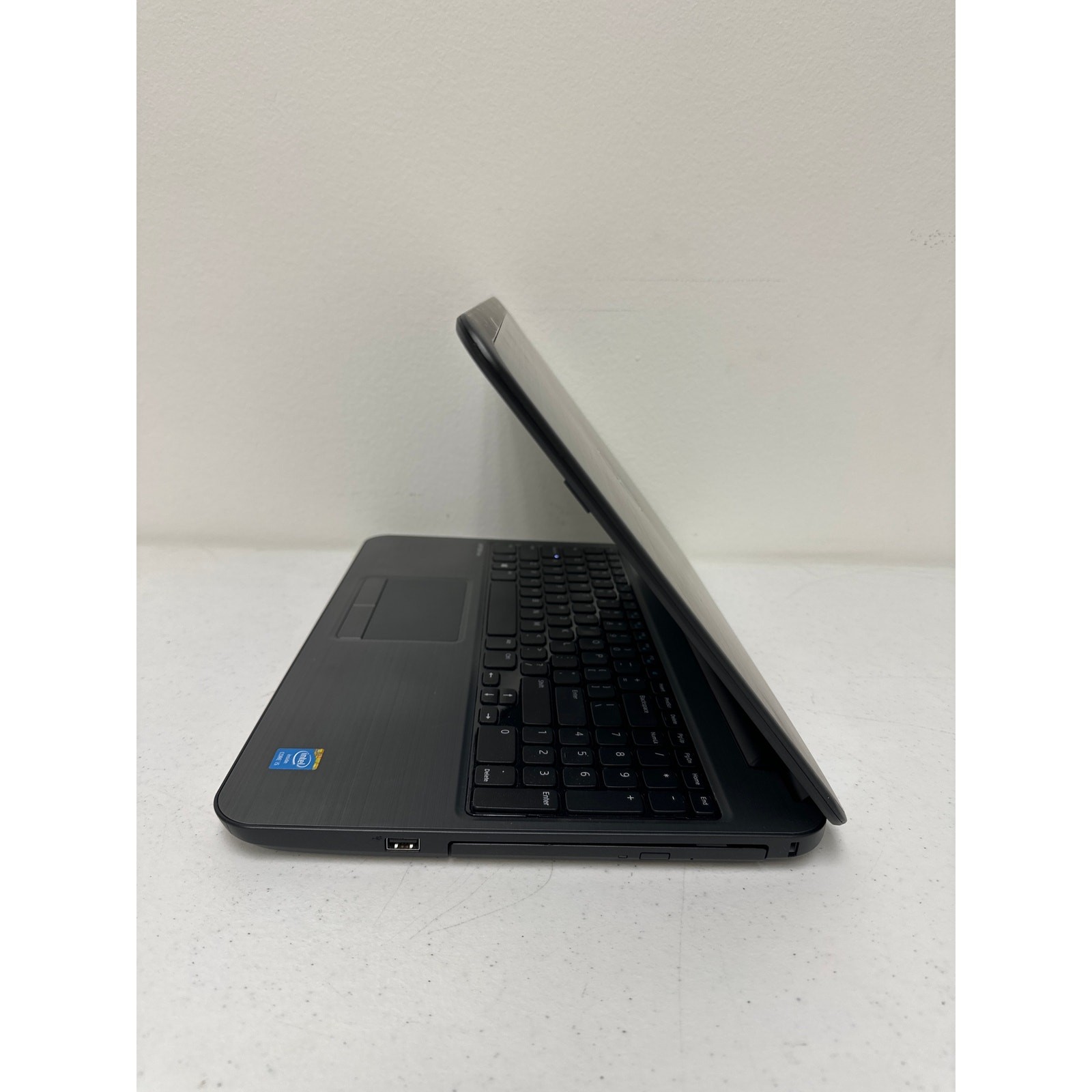 Dell LATITUDE 3540 Laptop i5-4210U 1.70GHZ 8GB RAM 256GB SSD Wind 10 Pro