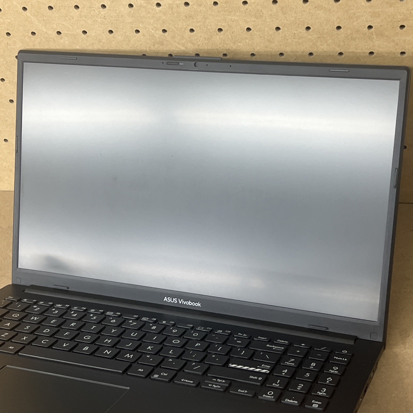 ASUS VivoBook Go E1504FA AMD Ryzen 5 7520U 16GB Ram 512GB SSD – Great