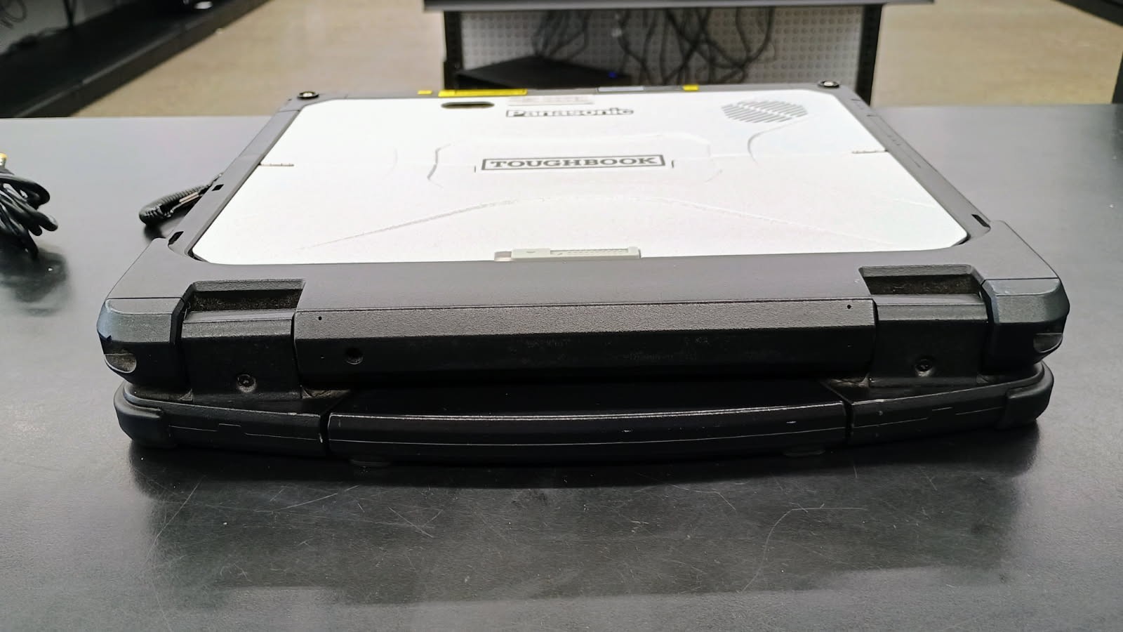 Panasonic Toughbook CF-33 – i5-10310u – 16GB Ram – 512GB SSD – Win 11 Pro -Read