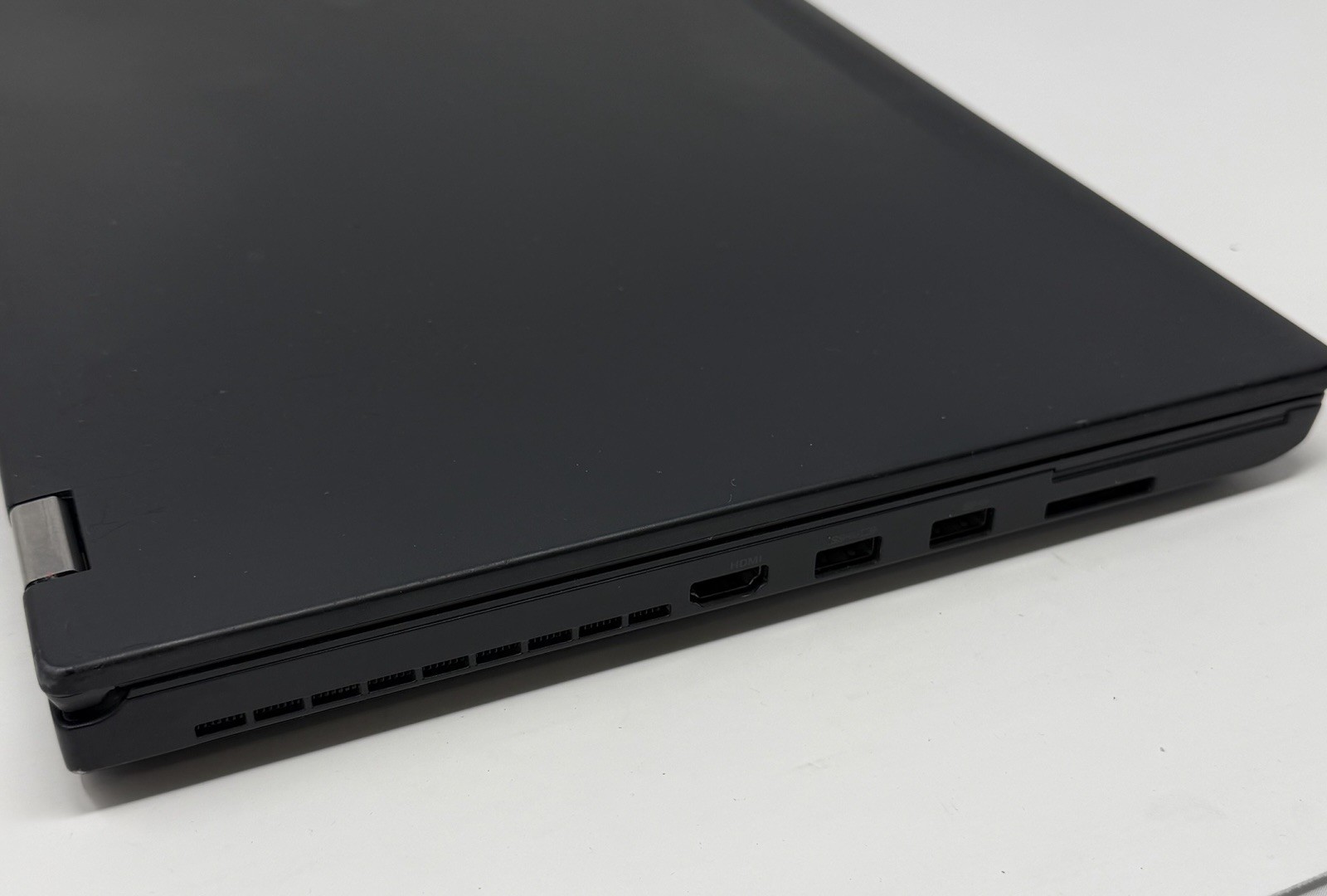 B+ Grade Lenovo ThinkPad P53 | i7-9850H 1TB SSD 64GB NVIDIA RTX 3000 6GB WIN11P