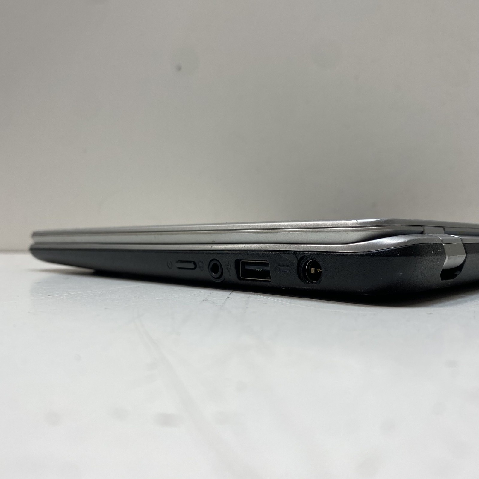 Acer Aspire V5-122P-0681 11.6″ AMD A6 Processor Windows 11