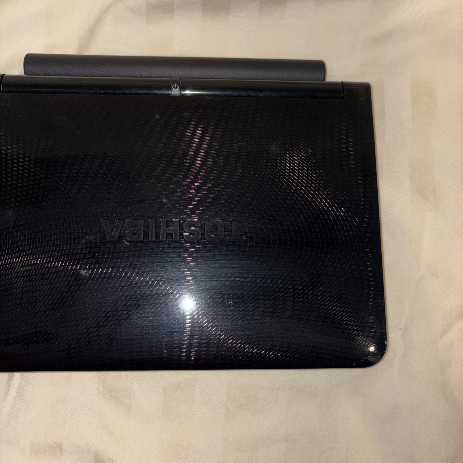 Toshiba NB255 10.1in Netbook Intel Atom 1.66GHz 2GB RAM 160 GB HDD Wi-Fi NO OS