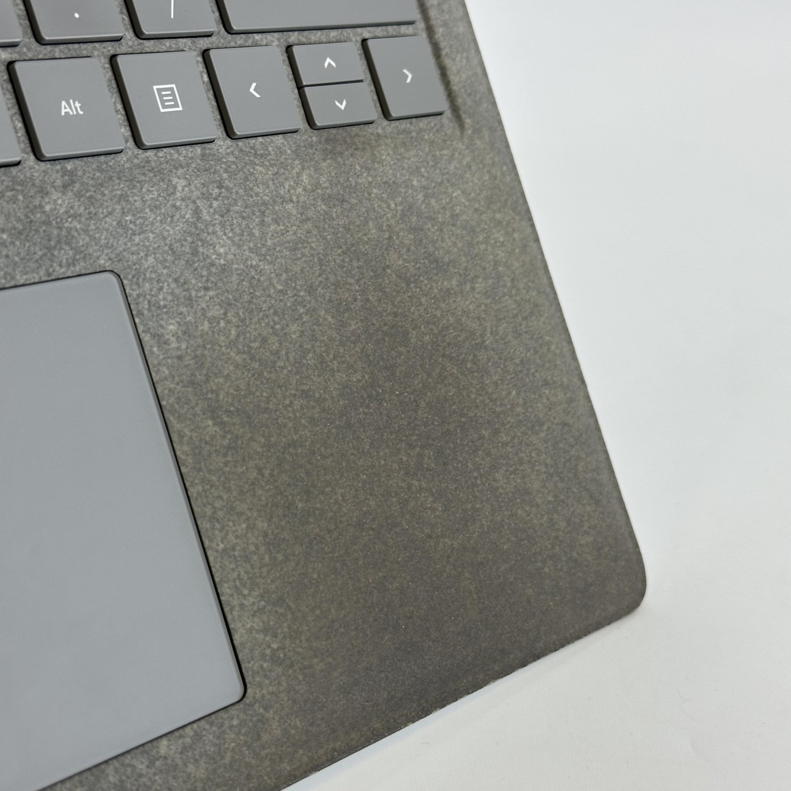 Microsoft Surface Laptop 2 13 2K TOUCH i5-8350U 1.7GHz 8GB 256GB Missing Keycaps