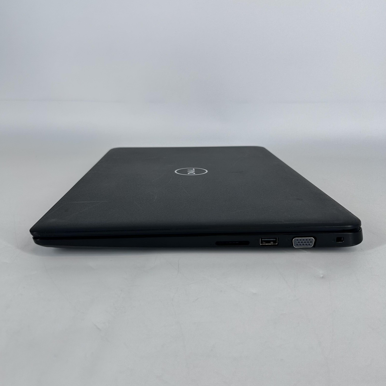 Dell Latitude 3500 15.6 FHD 1.8 GHz i7-8565U 16GB 256GB SSD MX130 Good FRAME GAP