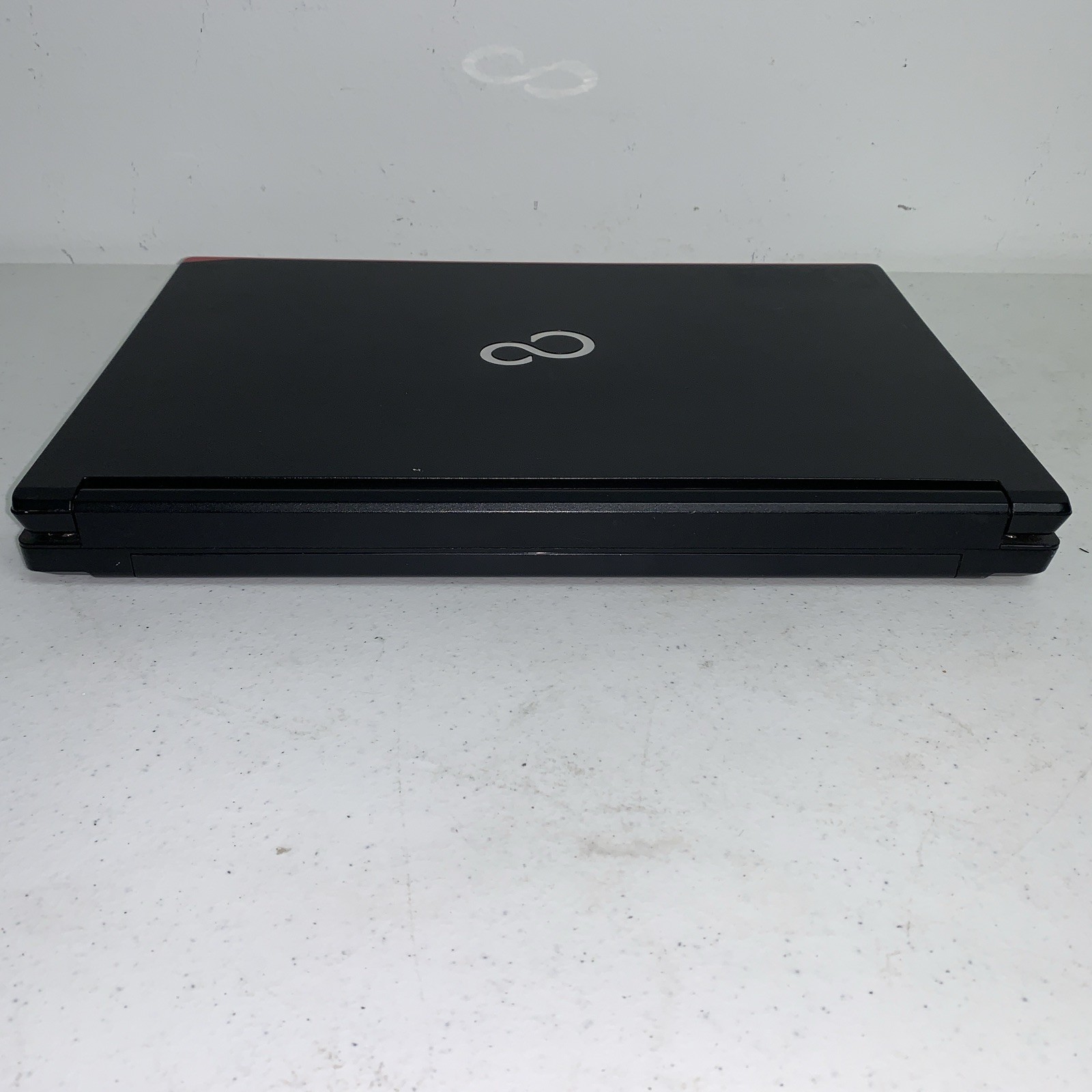Fujitsu Lifebook E546 Intel Core i5-6200U 2.30GHz 4GB RAM 128GB SSD Win 11 Pro