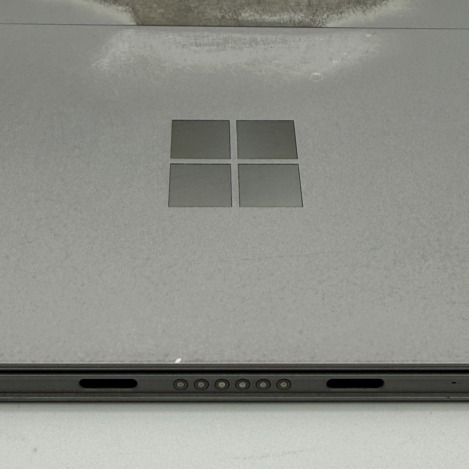 Microsoft Surface Pro 5 1796 i5-7300U 4GB 128GB SSD 12.3″ Tablet Silver – C