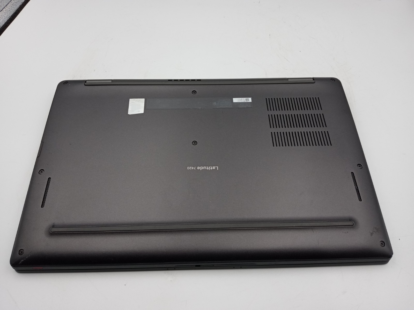 Dell Latitude 7420 14″ Laptop Intel Core i5-1145G7 16GB RAM 256GB SSD Windows 11