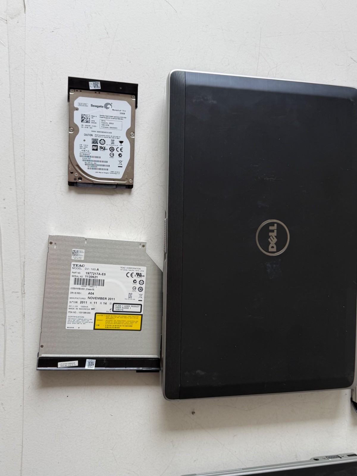 3x Dell Latitude E6420 i7 i5-2520M@2.50GHz Windows 320gb laptop computer intel