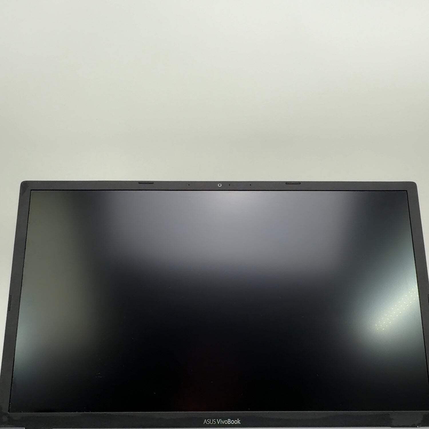 Asus Vivobook 17 K712E 17.3″ i3-1115G4 3.0GHz 8GB RAM 250GB SSD