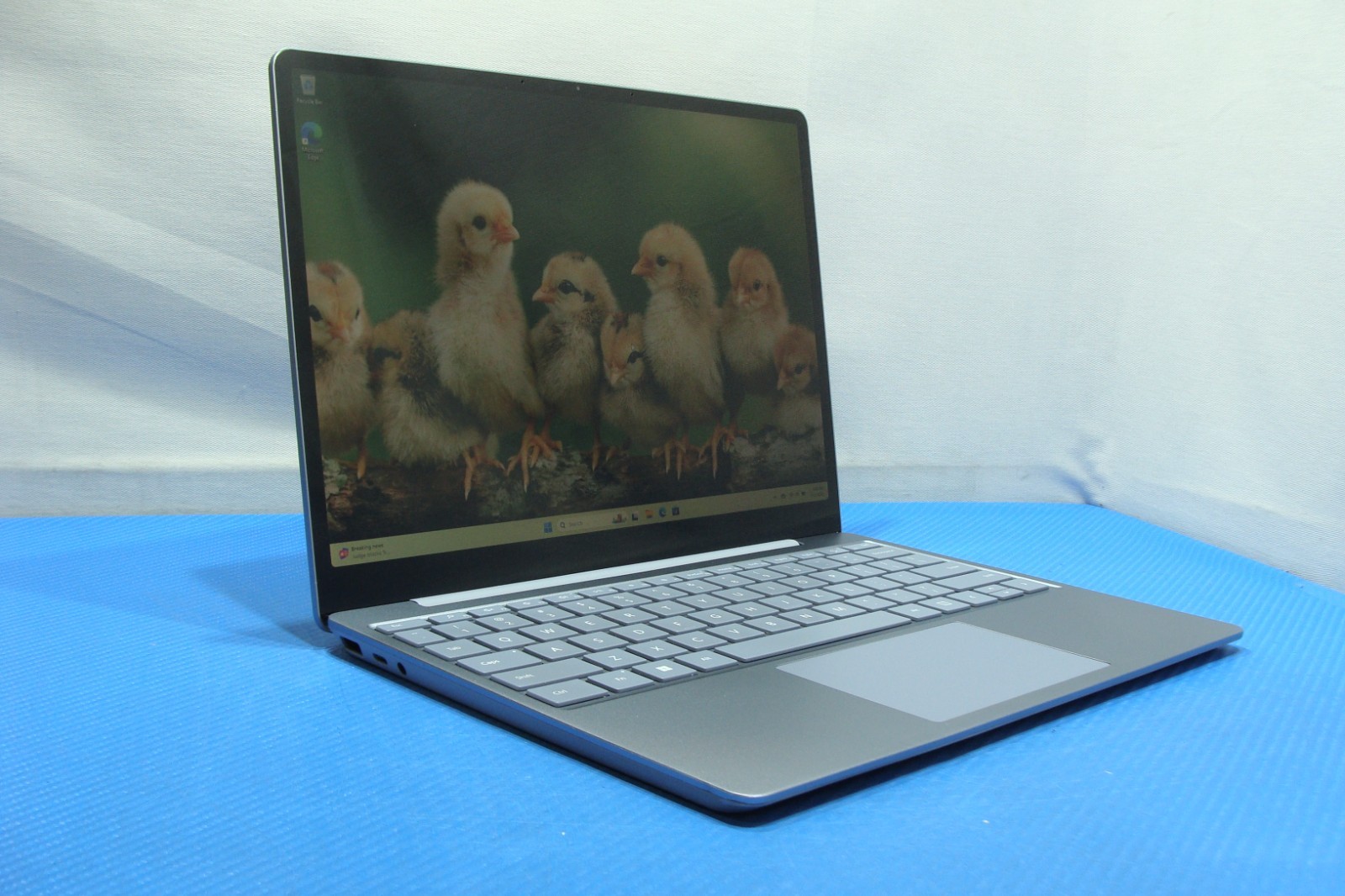 Microsoft Surface Laptop Go 2 12.4″ TOUCH i5-1135G7 2.4GHz 8GB 256GB Win 11 Home