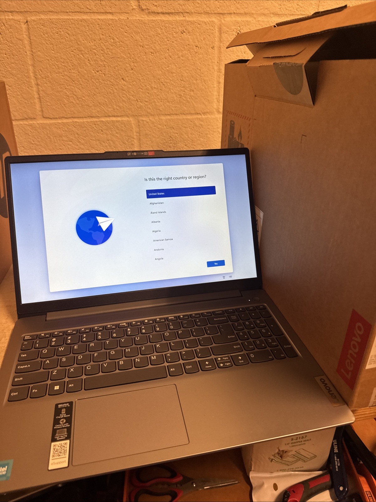 Lenovo IdeaPad Slim 3i 15.6″ Laptop Intel Processor N100 128 SSD (new open seal)
