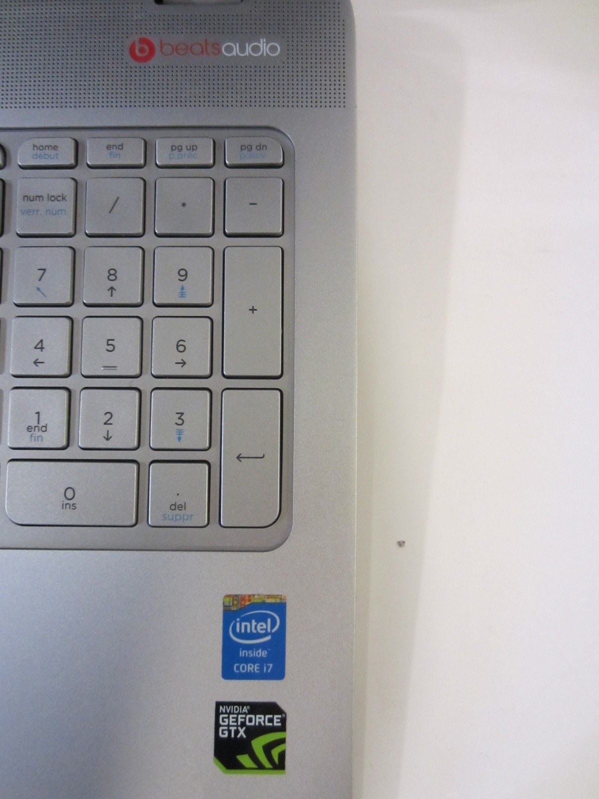 HP ENVY 15-Q178CA 15.6″ Intel i7-4712HQ 2.3GHz NVIDIA GTX 850M Beats AS-IS Parts