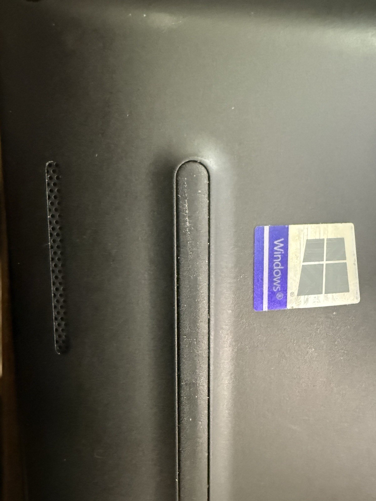 Dell Latitude 14″ Core i5 8th up 32GB & 2TB SSD + Win 11 + Office