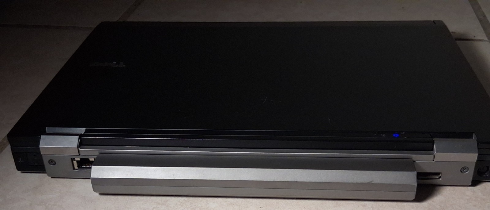 Dell latitude e6400 Windows XP Sp3 250GB 4GB ram charger Included Good Battery