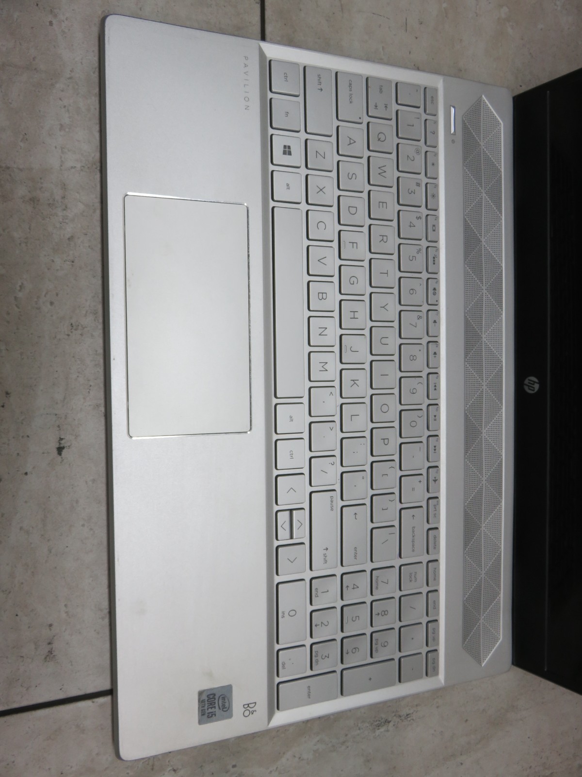 HP Pavilion 15-cs3063cl TOUCH FHD i5-1035G1 8GB 256GB Win 11 pro