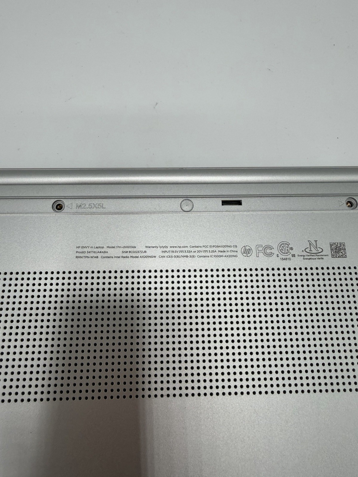 HP Envy 17m-ch0013dx 17.3” Touch i7-1165G7 16GB RAM 512GB SSD Windows 11 Iris Xe
