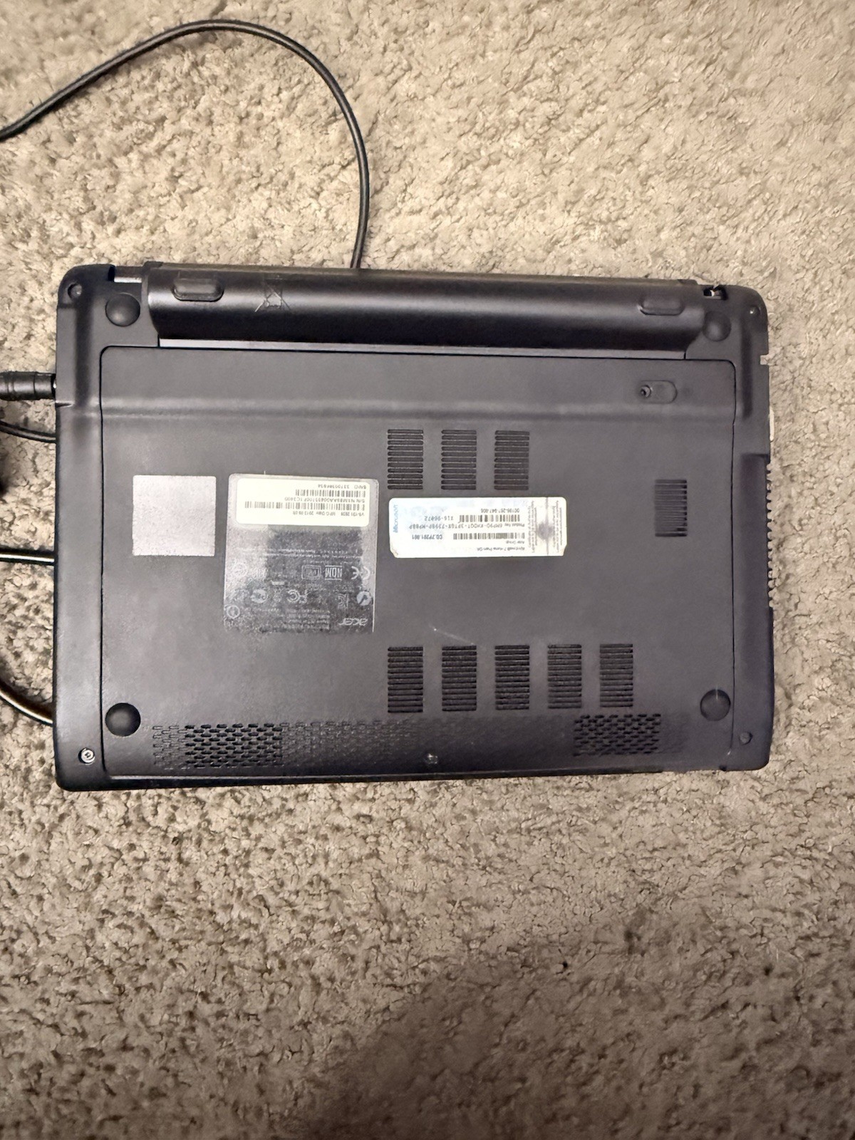 Acer Aspire 5251 AMD V120 2.2 Ghz 6GB RAM 500 GB HDD No Charger / OS