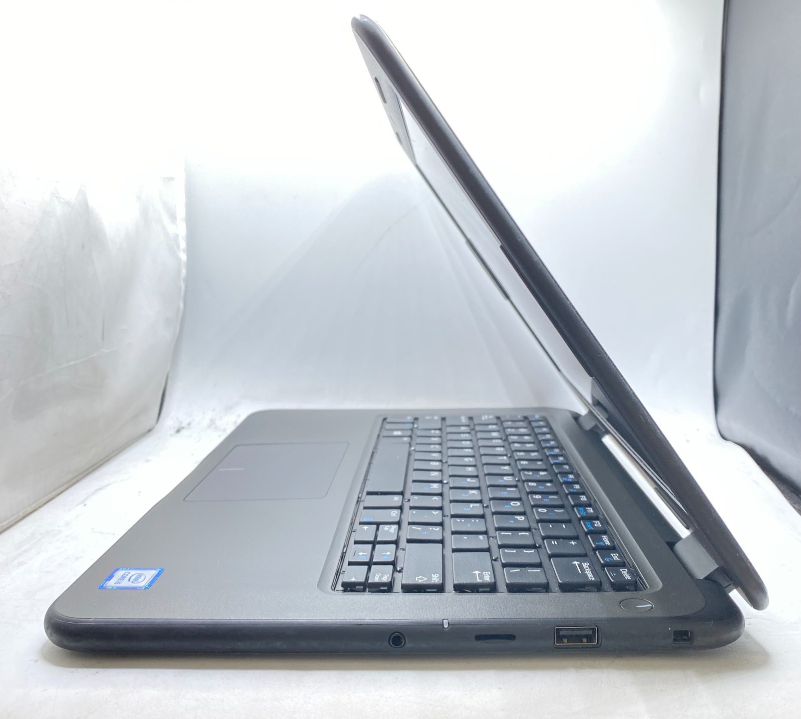 Dell Latitude 3310 13.3″ Laptop Intel Core i5-8265U 1.60GHz 8GB RAM 256GB SSD