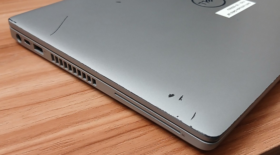 DELL LATITUDE 5410 i5-10310U 14″ 16/256*** READ
