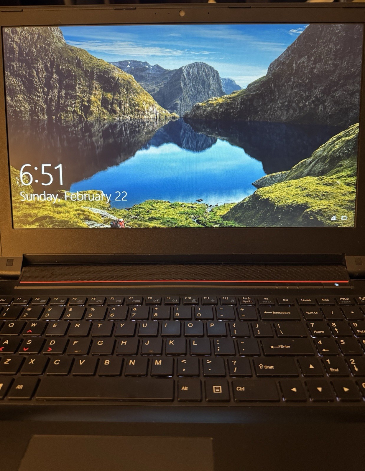 Sager Clevo N155RD1 Intel Core i7 – 6700HQ CPU with 1TB 7200RPM Windows 10 Pro