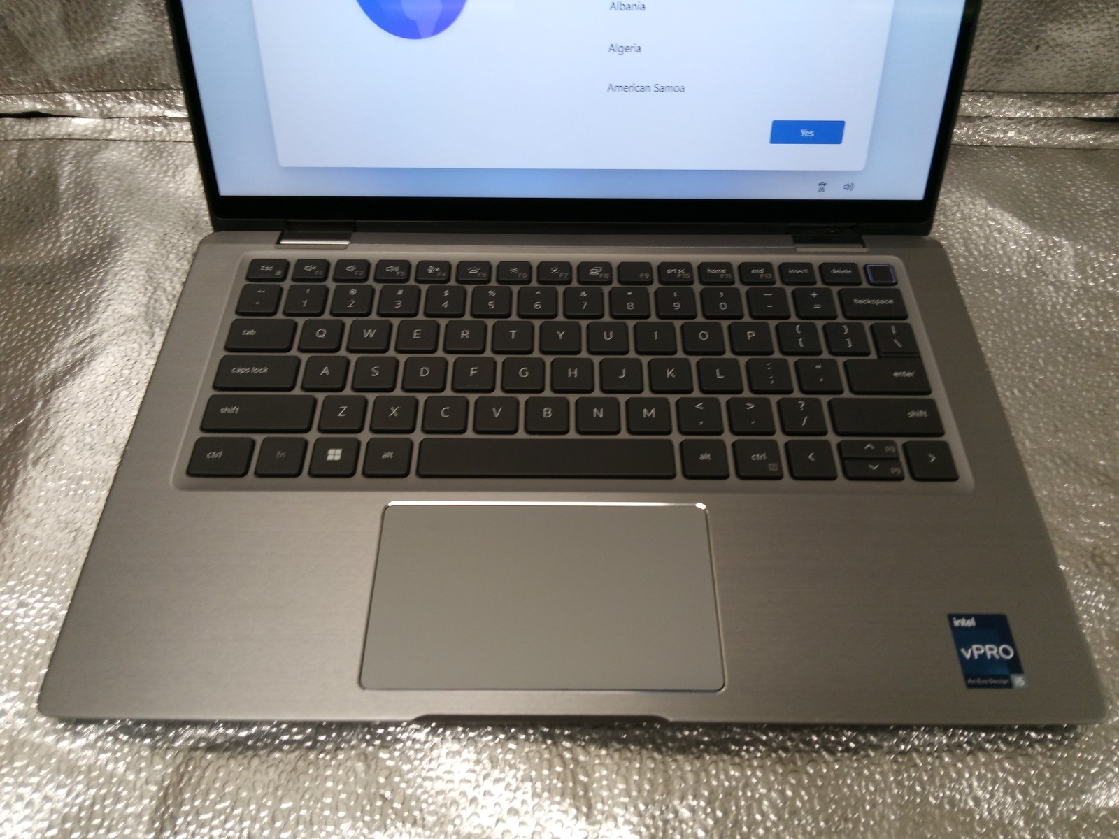 Del Latitude 7330 2 in 1 Intel i5-1245U 32GB RAM 512GB NVMe Win11 Pro