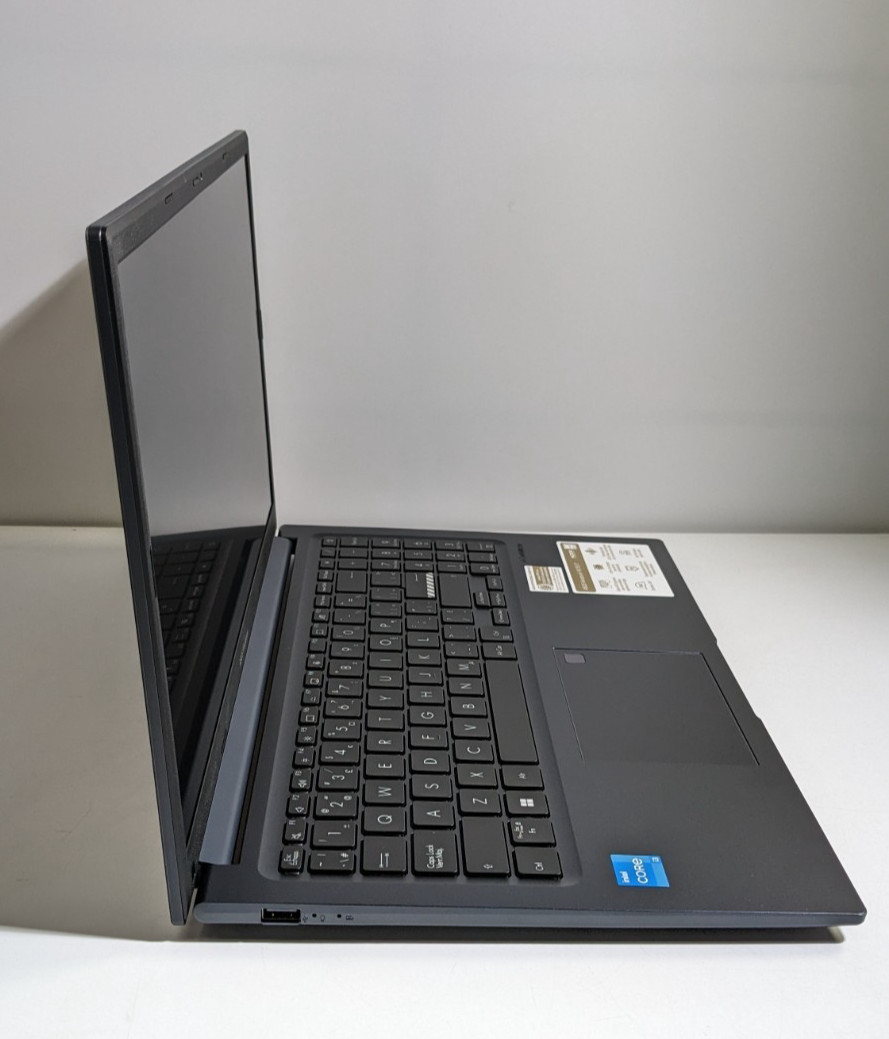 ASUS Vivobook (X1504VA-SS31-CB) 15.6″ FHD Laptop 8GB, 512 GB SSD- Quiet Blue