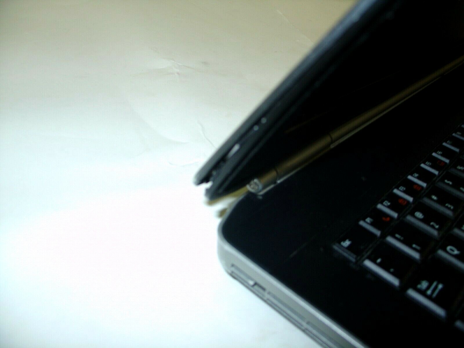 Dell Latitude E5420 Intel Core i5-2520(2nd Gen) 2.50GHz 2GB Ram No HDD/Batt