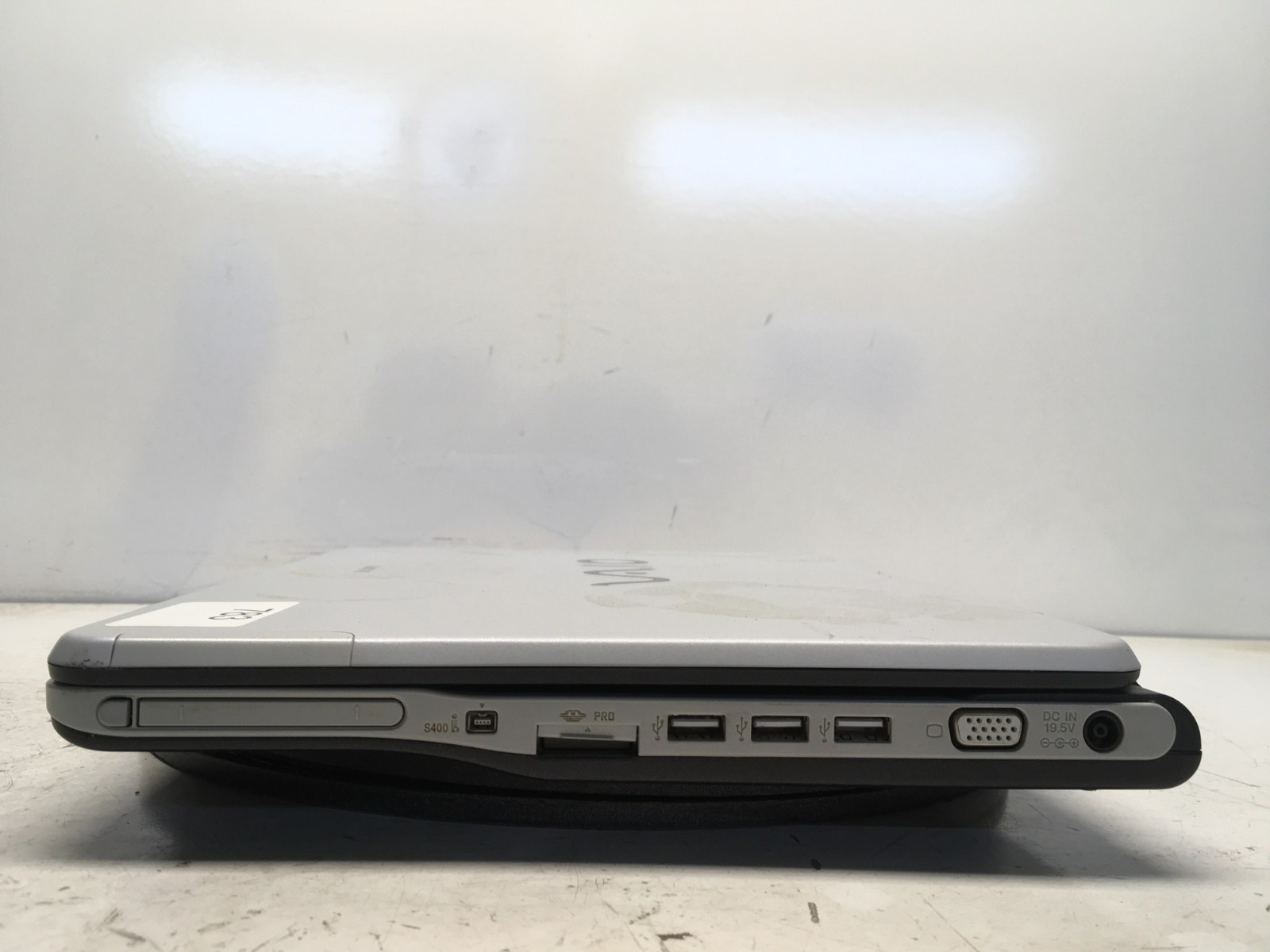 Sony Vaio VGN-FS640/W Intel Pentium M 1.6GHz 512 MB NO HDD
