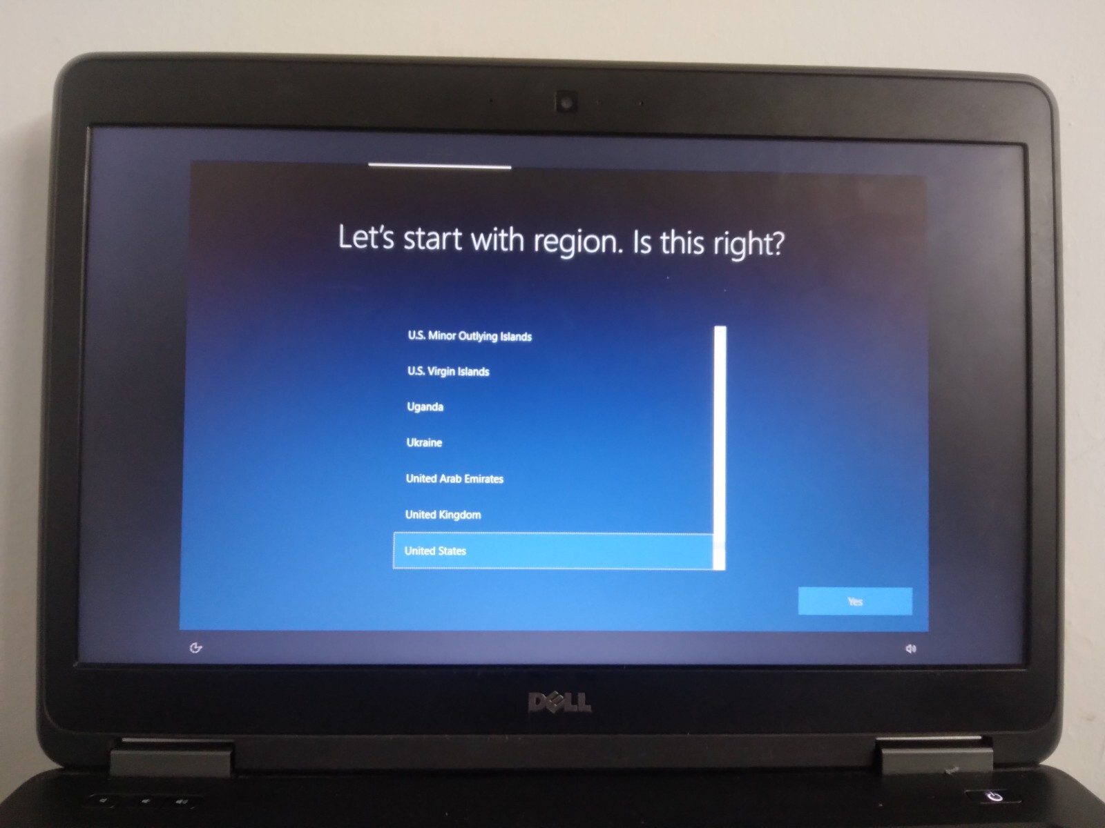 Dell Latitude 3340 13.3” (500GB HDD Intel Core i3-4005U 1.7GHz 4GB) Laptop