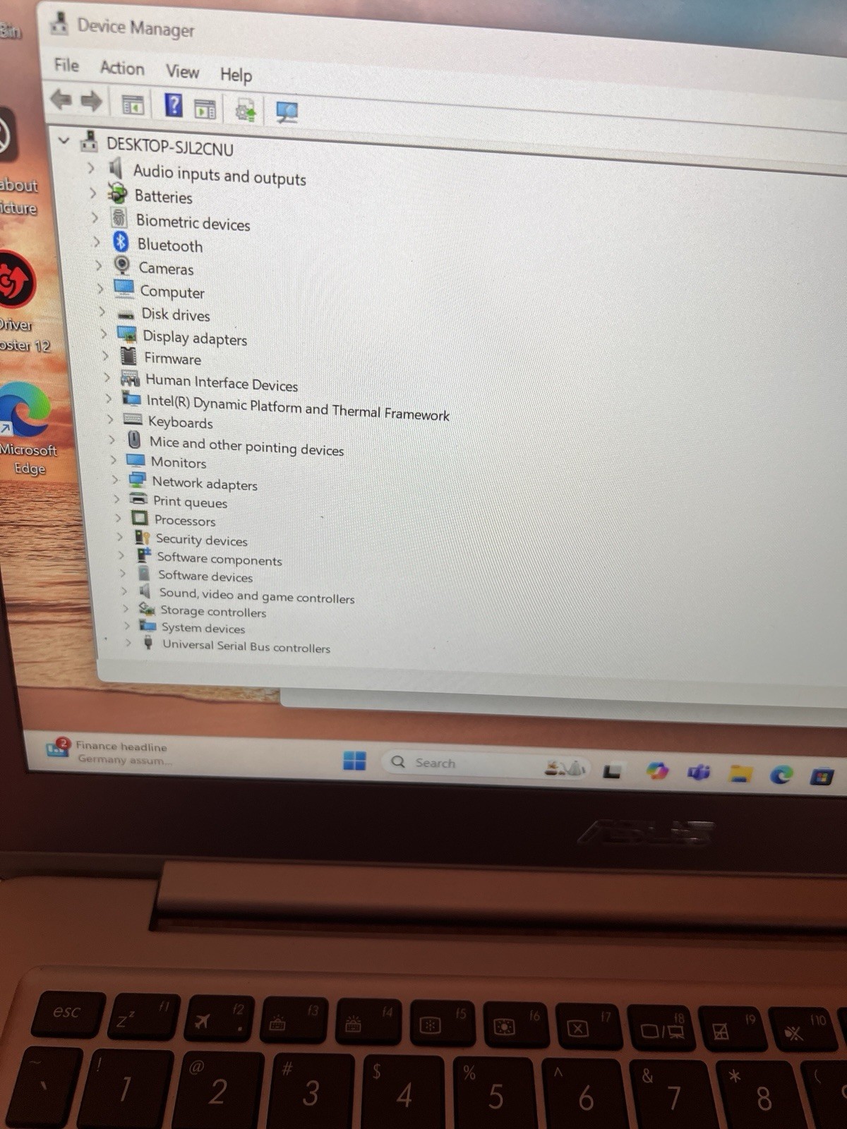 Asus UX330U(AK) , i7, 16 GB Ram, 256GB , Win 11 Pro, Zenbook Slime, New Battery