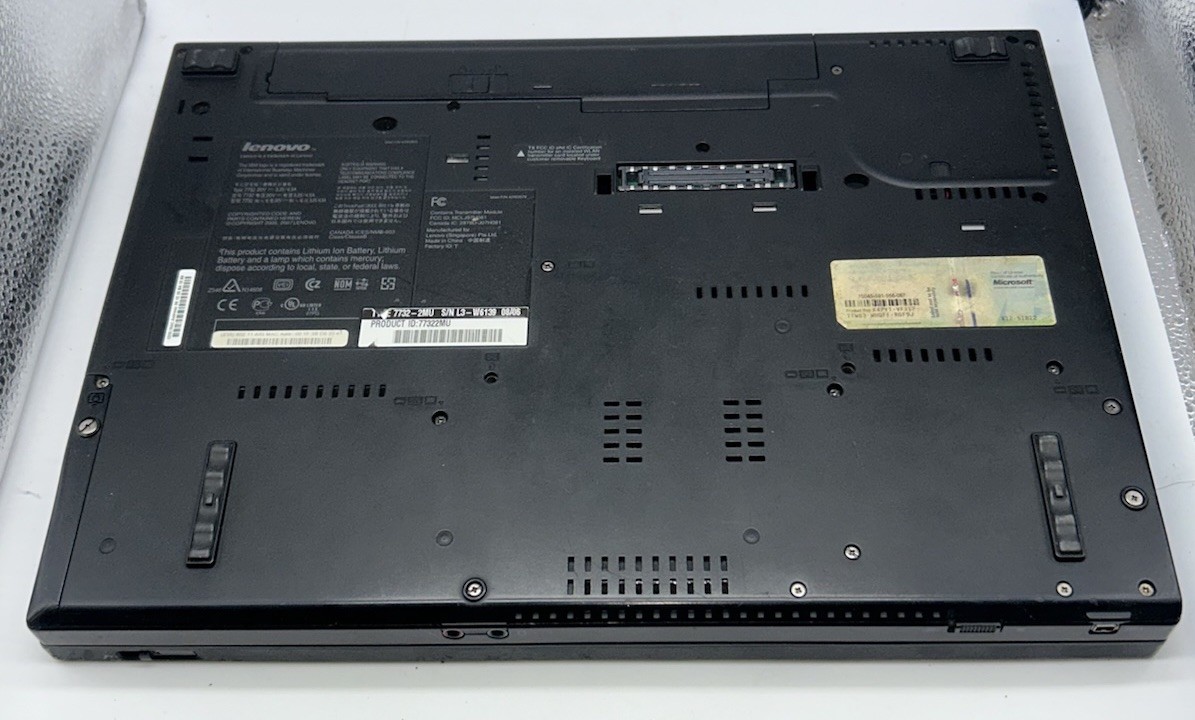 Lenovo ThinkPad R61i Tested Working Vintage “Needs To Be Factory Reset”