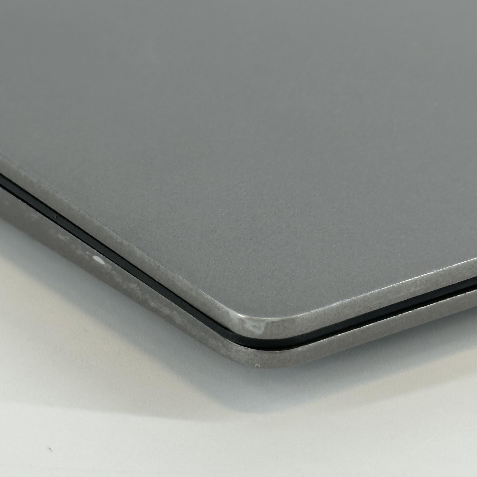 LG Gram 15 Gray FHD i5-1135G7 2.40GHz 16GB RAM 512GB SSD Split Frame