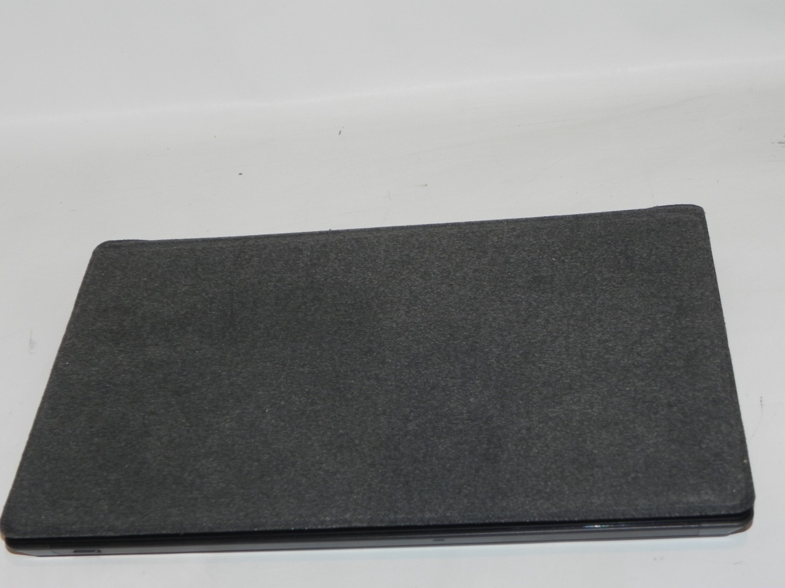Microsoft Surface Pro 1514 10.6″ Windows 10 Intel i5-3317u 1.7GHz 4GB 64SSD READ