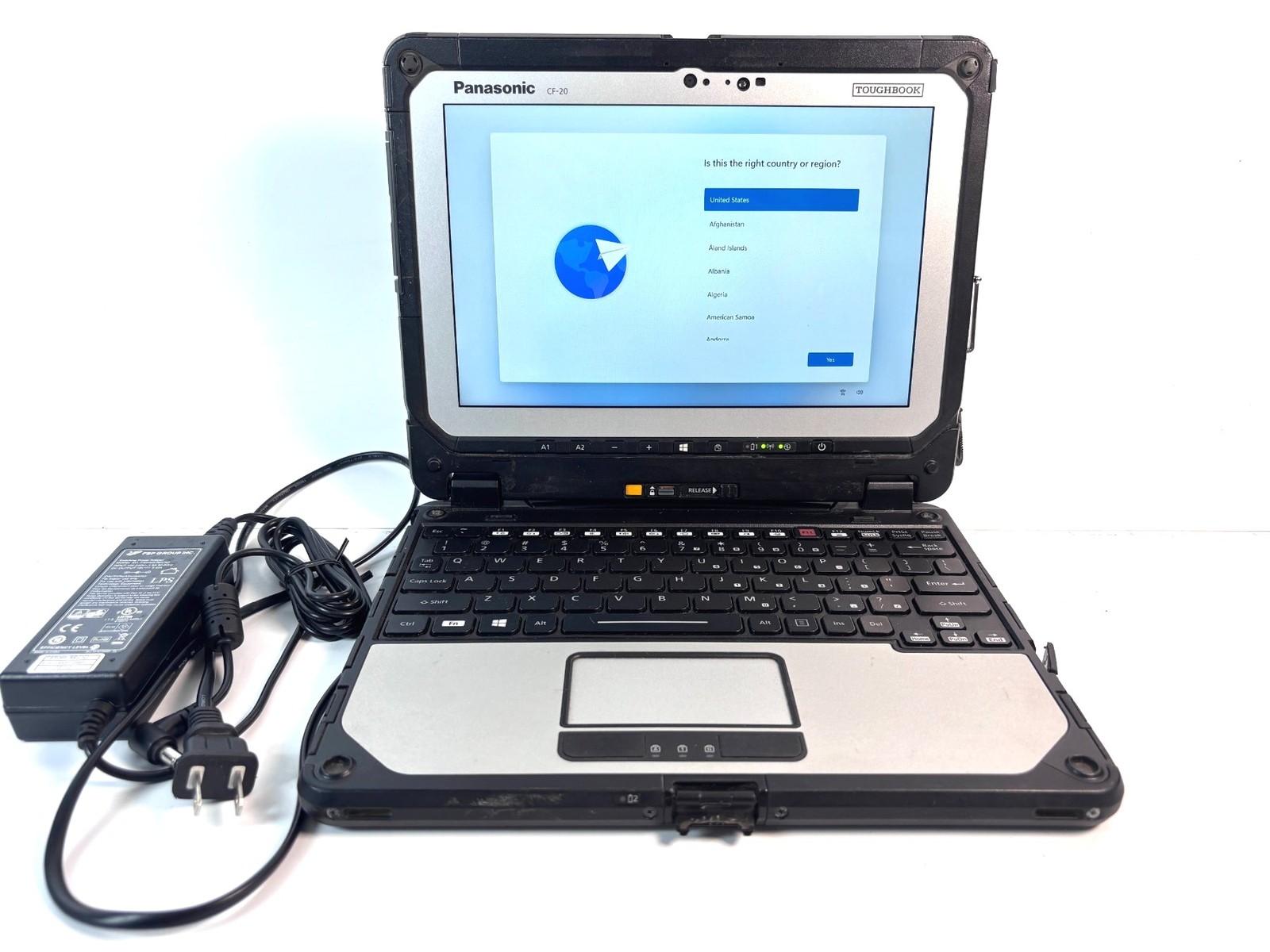 Panasonic CF-20 Toughbook – 13″ FHD, 1.6GHz i5, 8GB RAM, 1TB SSD