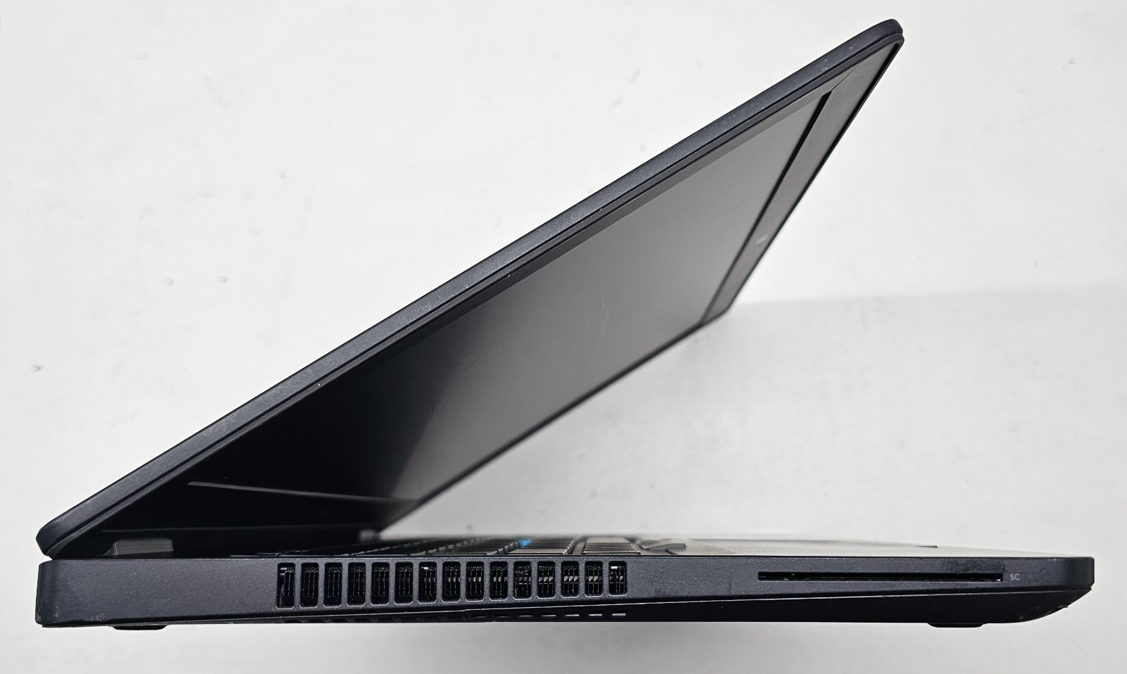 Dell Latitude E5570 15.6″ Laptop Intel Core i5-6300U NO RAM/HD/OS/POWER (FL)