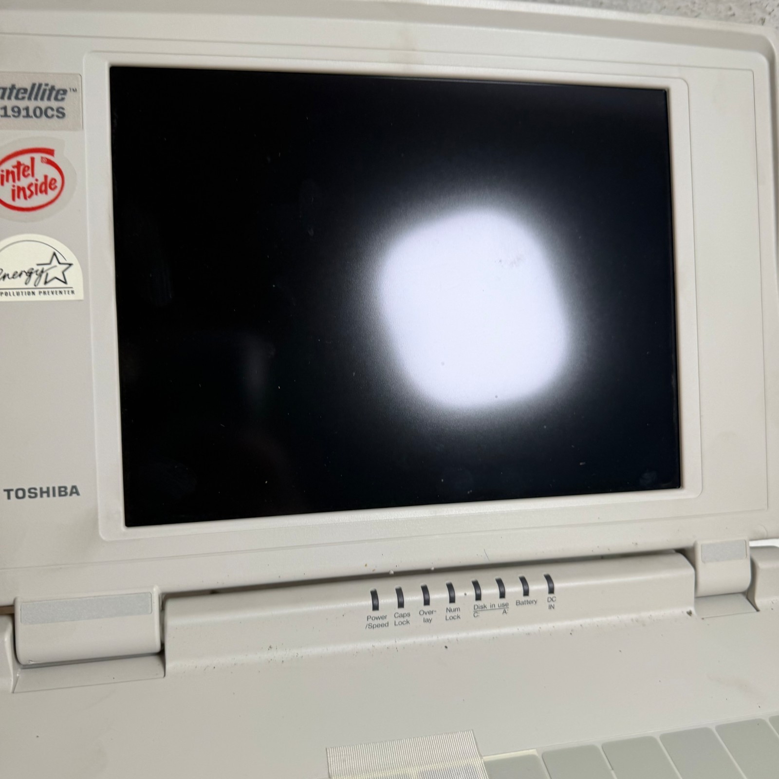 Vintage Toshiba Satellite T1910CS Gray 9.5″ LCD Portable Laptop – Untested