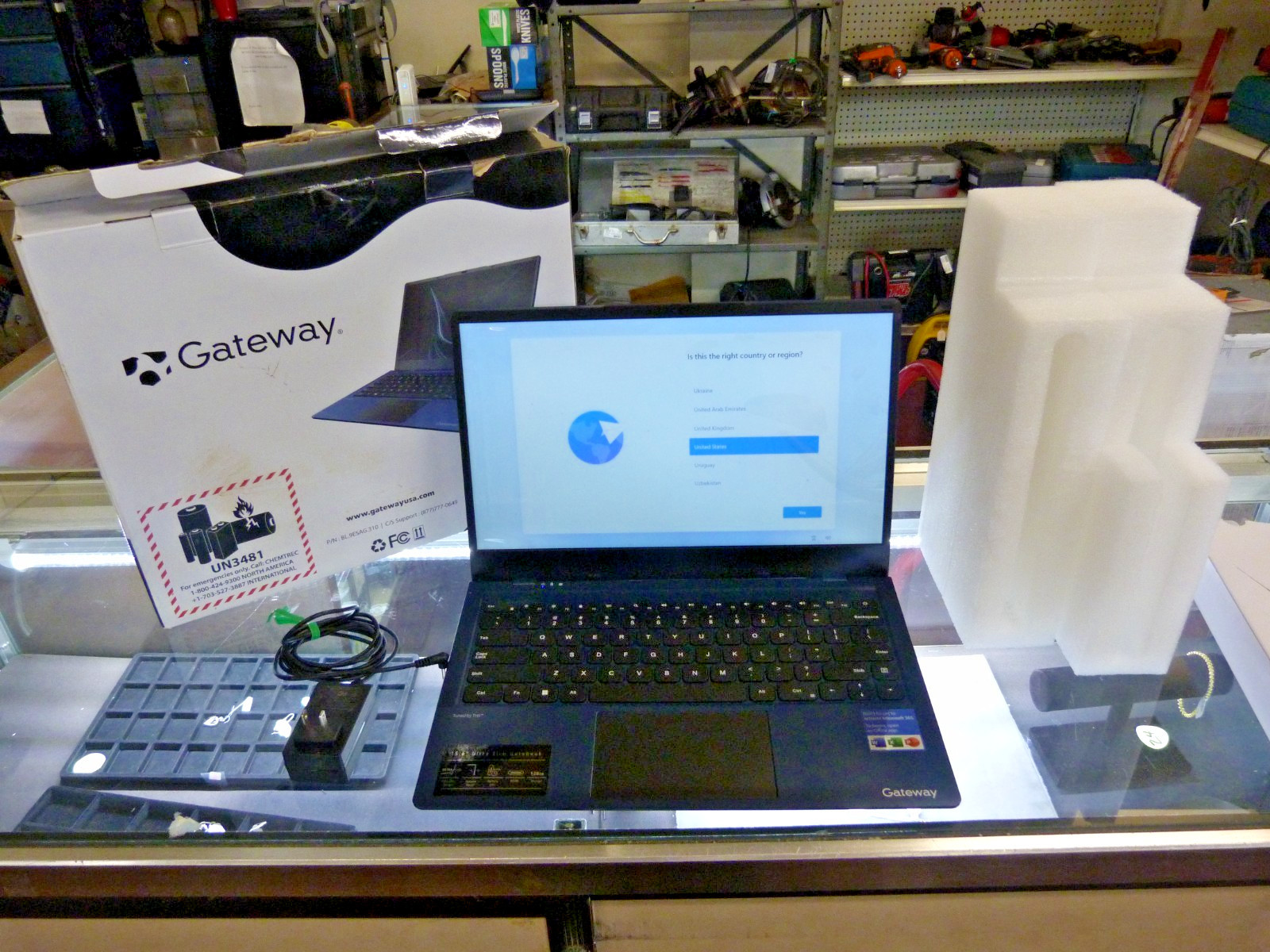 Gateway Ultra Slim GWNC21524-BL Laptop Celeron N4020 120GB HDD 4GB RAM FREE SHIP