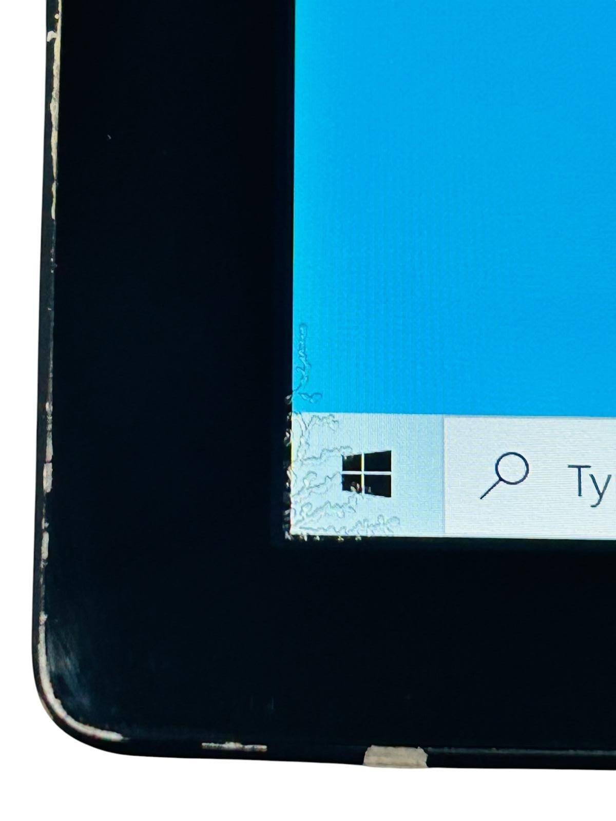 Microsoft Surface Pro 6 – 12.3″ – i5-8250U – 8GB RAM – 256GB SSD – READ