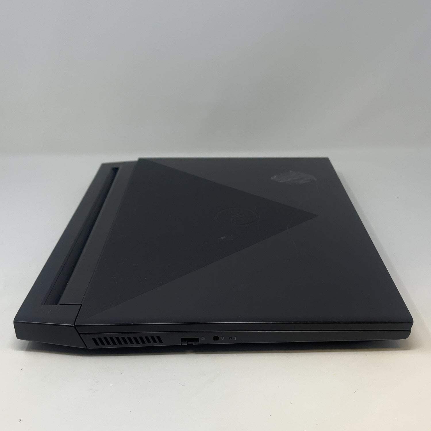 Broken Dell G15 5510 15.6″ i7-10870H 16GB RAM 512GB SSD GeForce RTX 3060 READ