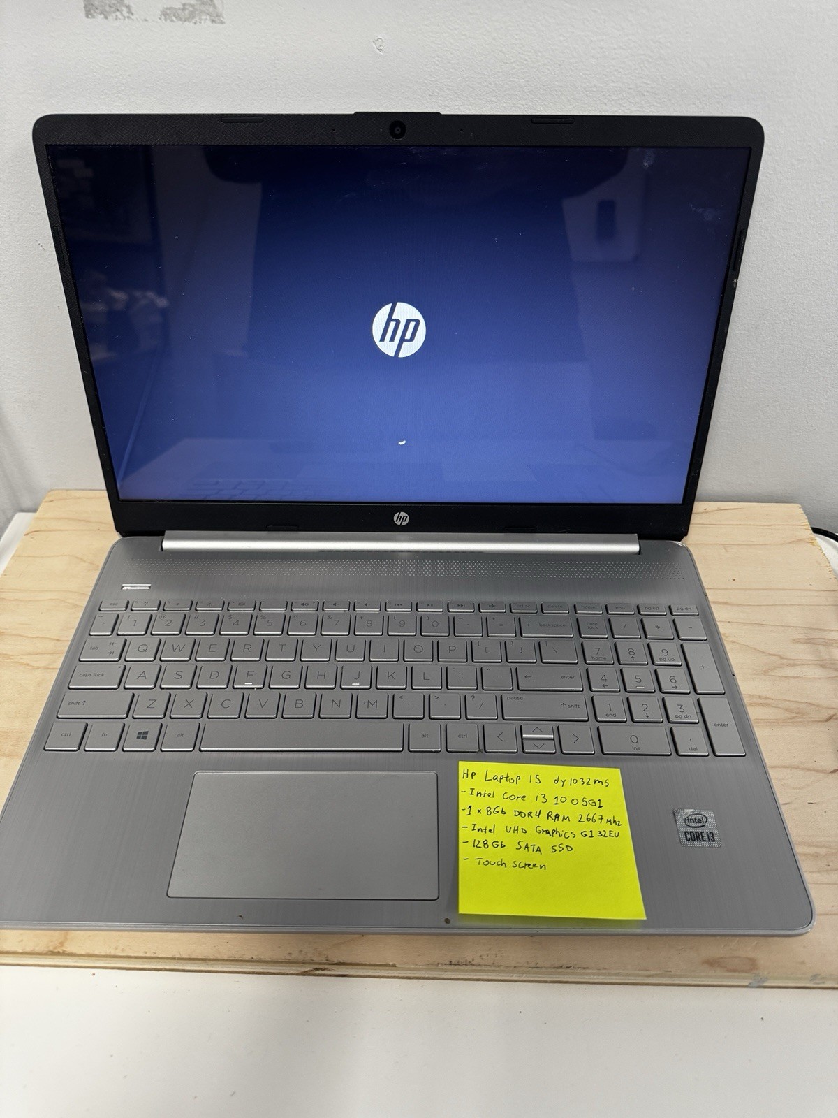 HP 15.6″ Laptop i3-1005G1 8GB 128GB SSD Win11 15-dy1032ms – LCD Line – For Parts