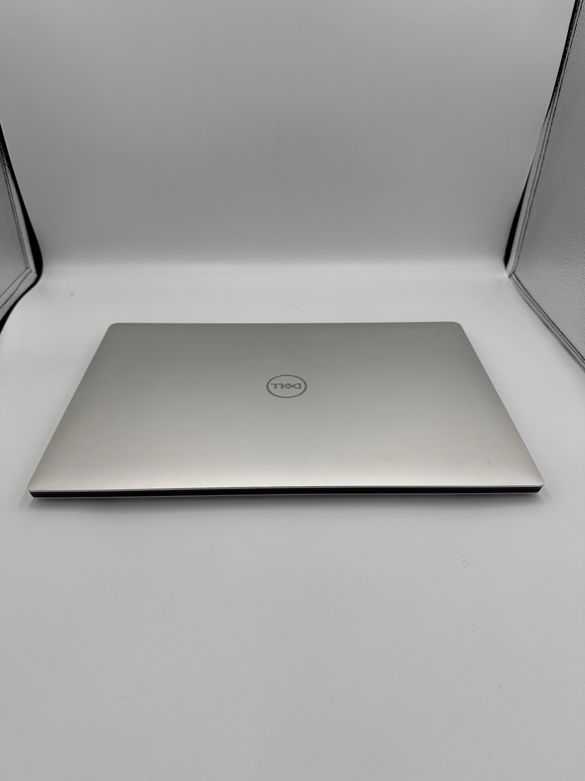 DELL XPS 15 7590 i7-9750H 16GB 1TB NVME GTX 1650 *READ DESCRIPTION*