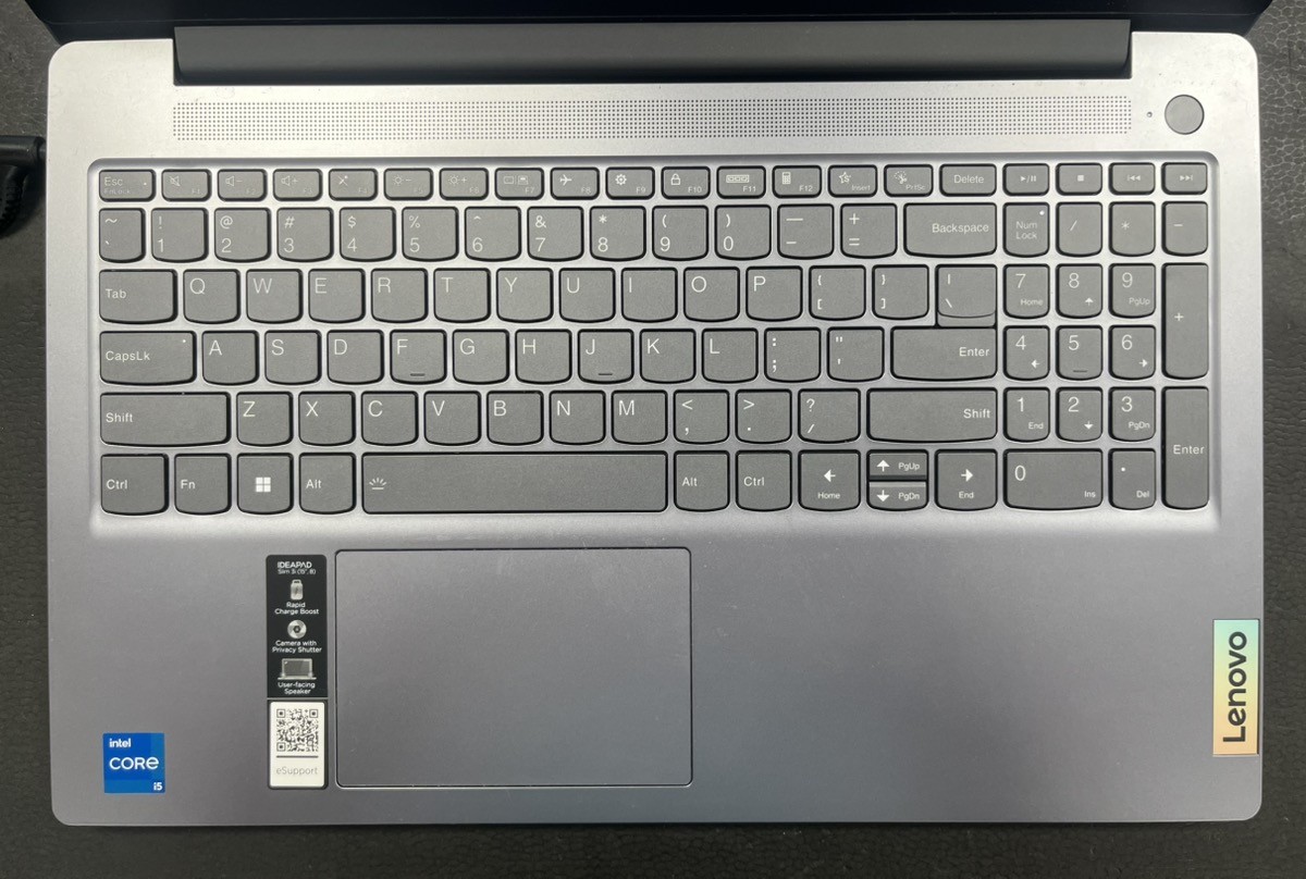 Lenovo IdeaPad Slim 3 15IRU8 (PD4057837)