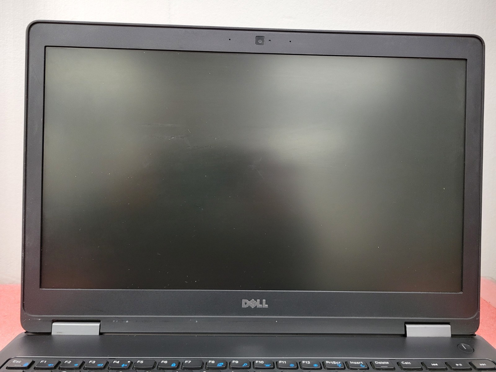 Dell Latitude E5570 i5-6200U 8GB RAM Win 10 Pro *AS IS/No HDD/Read* | C808