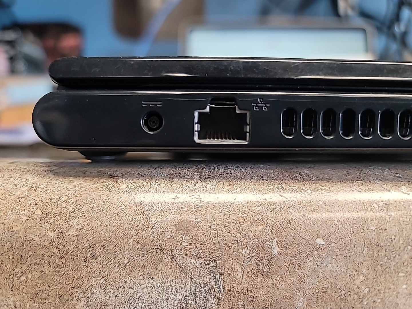 Dell Inspiron 15 5566, Core i5-7200U, 8gb RAM, 15.6″, No Keyboard, As Is