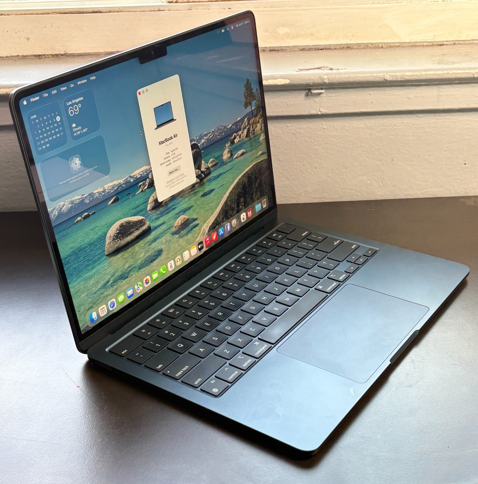 Apple MacBook Air M2 2022 A2681 8GB RAM 256GB SSD 42 Cycles – Box & Pwr Adptr